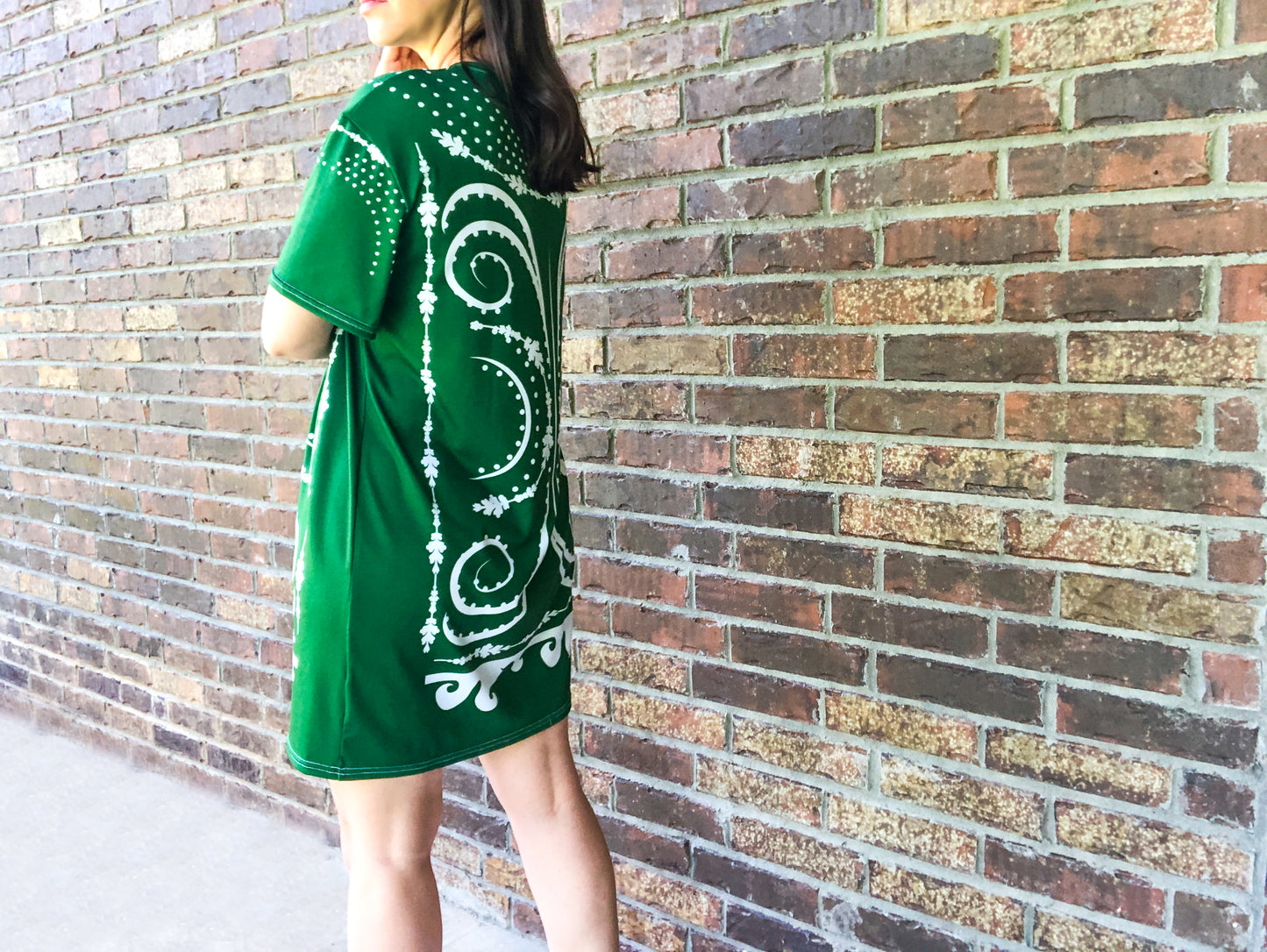Everyday Tee Shirt Dress in Green Paisley